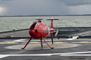 Le S100 harponné sur le pont d’envol